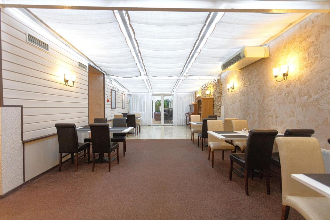 Good Stay Eiropa Hotel Economy Jūrkalne Exterior foto