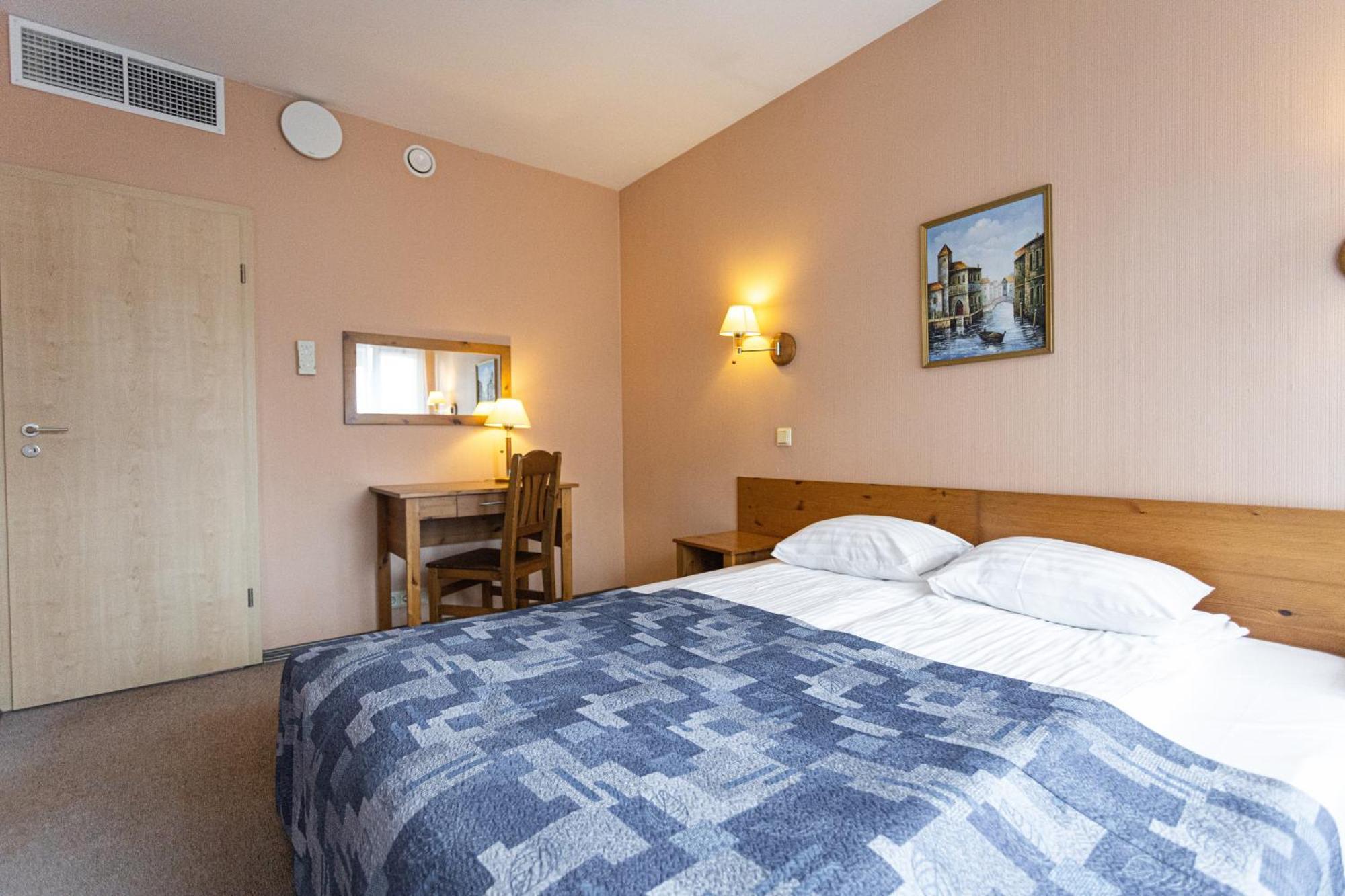 Good Stay Eiropa Hotel Economy Jūrkalne Exterior foto