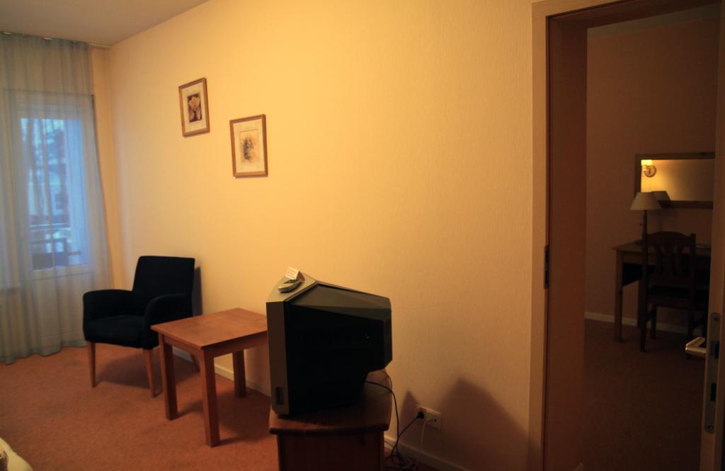 Good Stay Eiropa Hotel Economy Jūrkalne Exterior foto