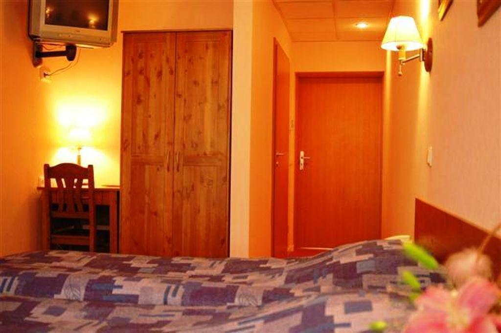 Good Stay Eiropa Hotel Economy Jūrkalne Exterior foto